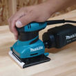 Imagen de Lijadora Orbital Makita 114x140mm 180w 220v + Regalos -sc-